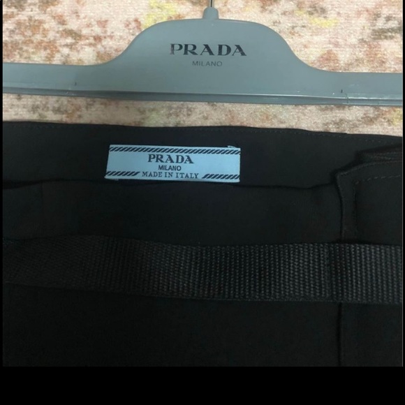 BNWT Prada skirt Gonna. Colour Nero. Size 40. - Picture 8 of 10